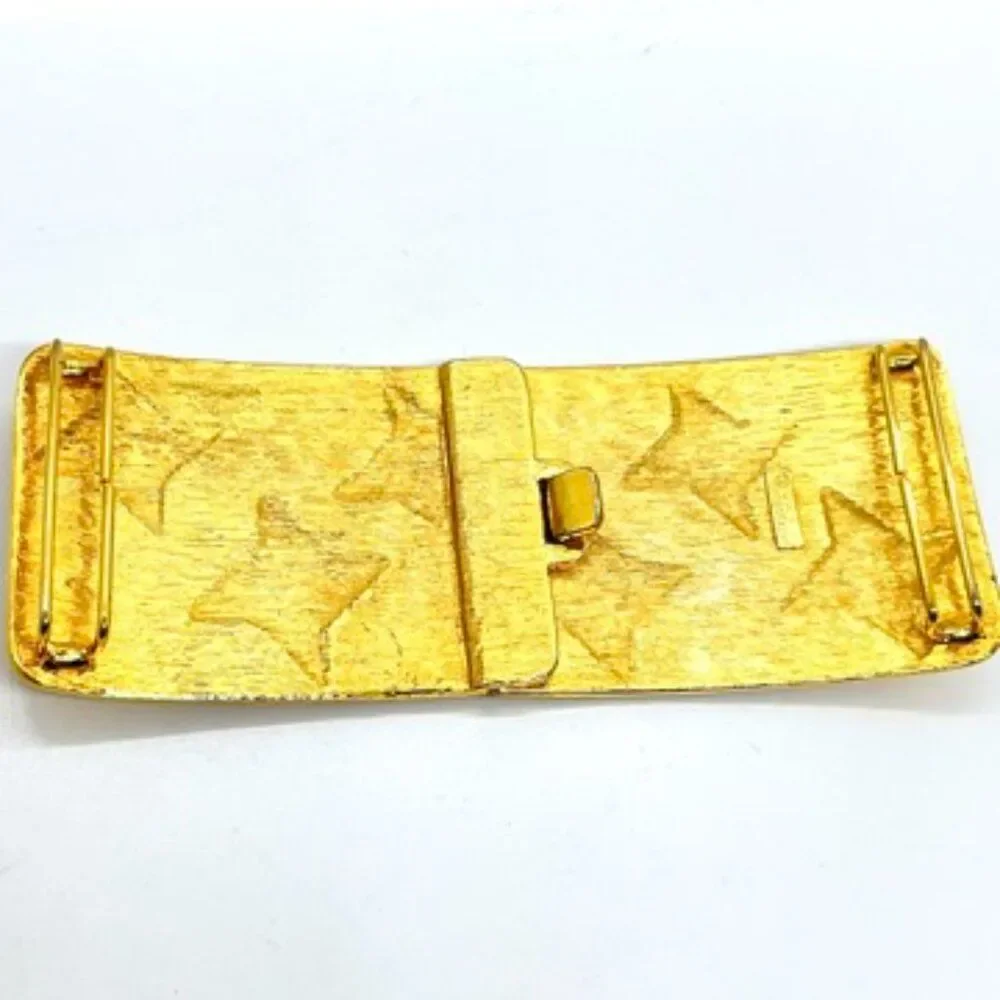 Vintage beautiful accessocraft